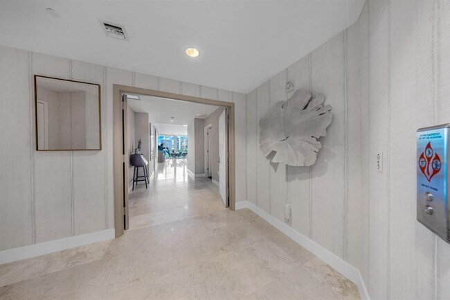 Building Photo - 701 N Fort Lauderdale Beach Blvd