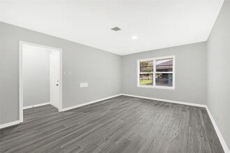 Building Photo - 5538 Berry Creek Dr