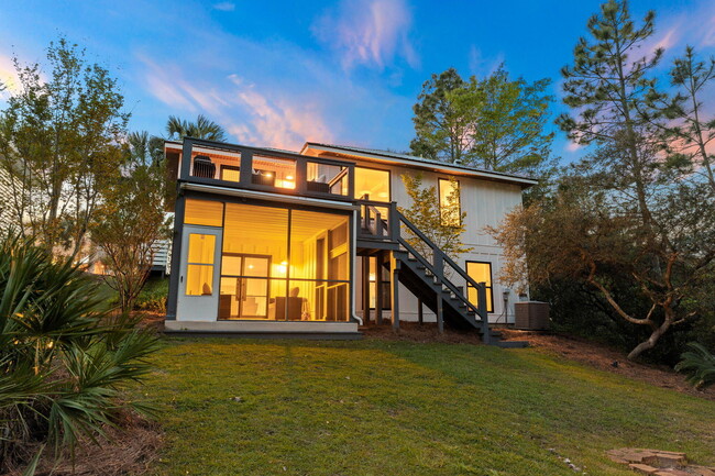Building Photo - 96 Tradewinds Dr