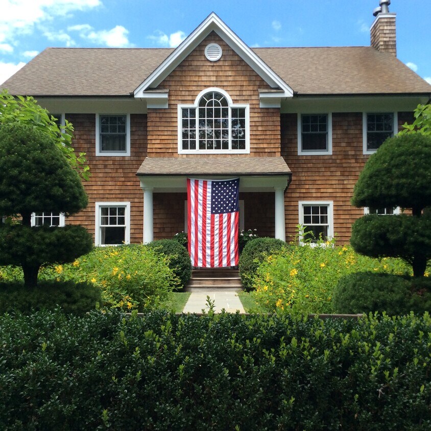 Foto principal - 10 Bay Colony Ct