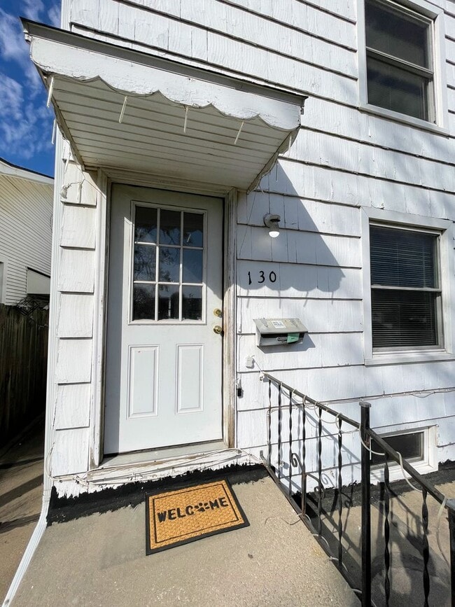 Foto del edificio - 130 E 15th Ave