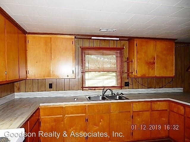 Building Photo - 3 br, 1.5 bath House - 2785 Catsquare Road