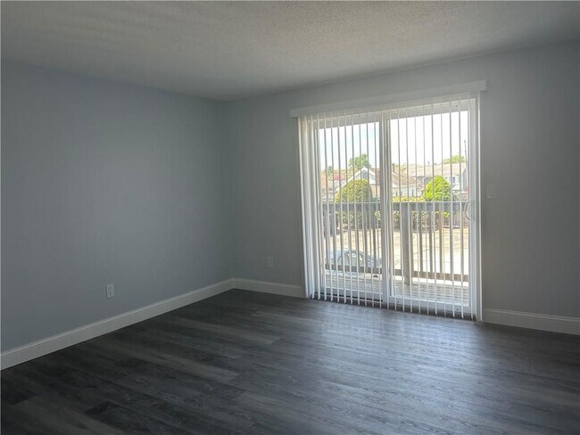 Foto del edificio - 728 Beverage Hill Ave