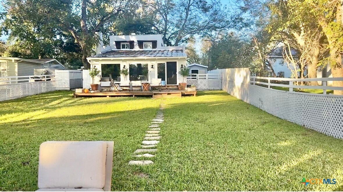 Foto principal - 426 Isle of View Dr