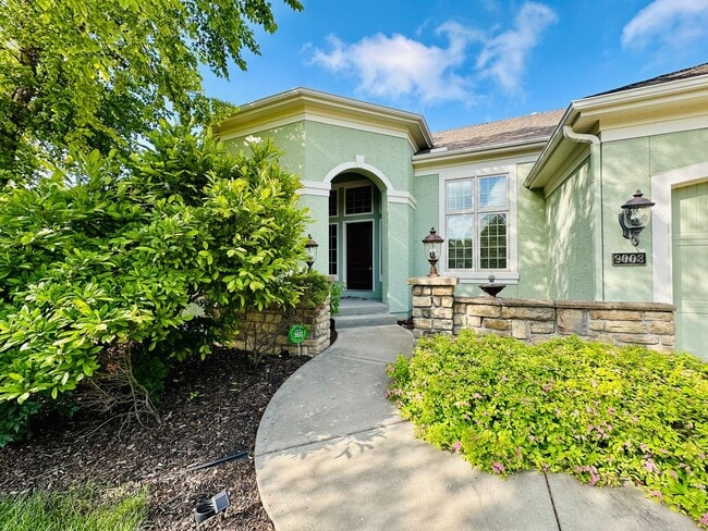 Building Photo - {9003} Wilshire Farms Reverse 1.5 Story Ho...