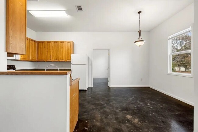 Foto del edificio - 216- 230 COUNTY ROAD 122