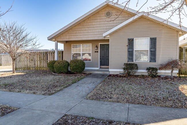 Building Photo - Cozy 3-bedroom 2 bath Home in Fayetteville...