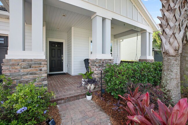 Foto del edificio - Beautiful 3 bedroom, 2 bathroom home avail...