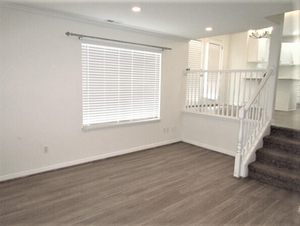 Building Photo - 957 W 1200 S