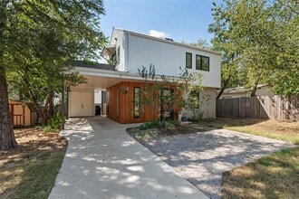 Building Photo - 1300 Perez St