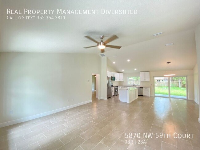 Foto del edificio - 5870 NW 59th Ct