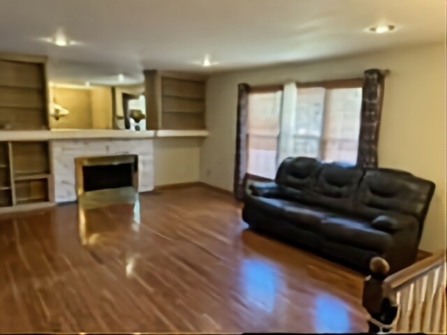 Building Photo - 1842 Gentian Dr SE