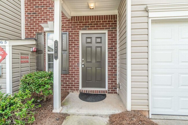 Building Photo - 370 Azalea Cir