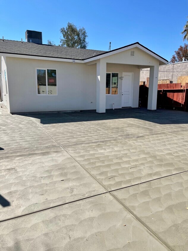 1720 Forrest St, Bakersfield, CA 93304 House Rental in Bakersfield