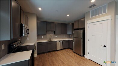 Building Photo - 311 Craddock Ave