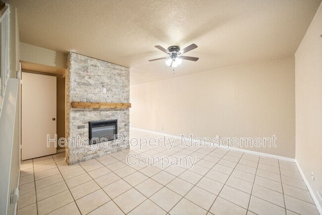 Building Photo - 6427 Wurzbach Rd