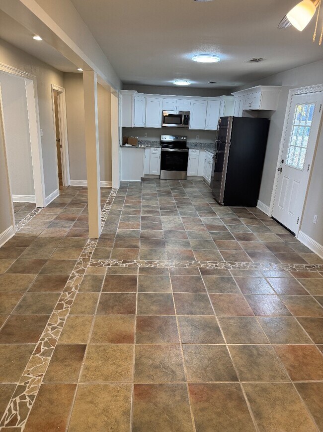 Building Photo - 6655 Hwy 11 N