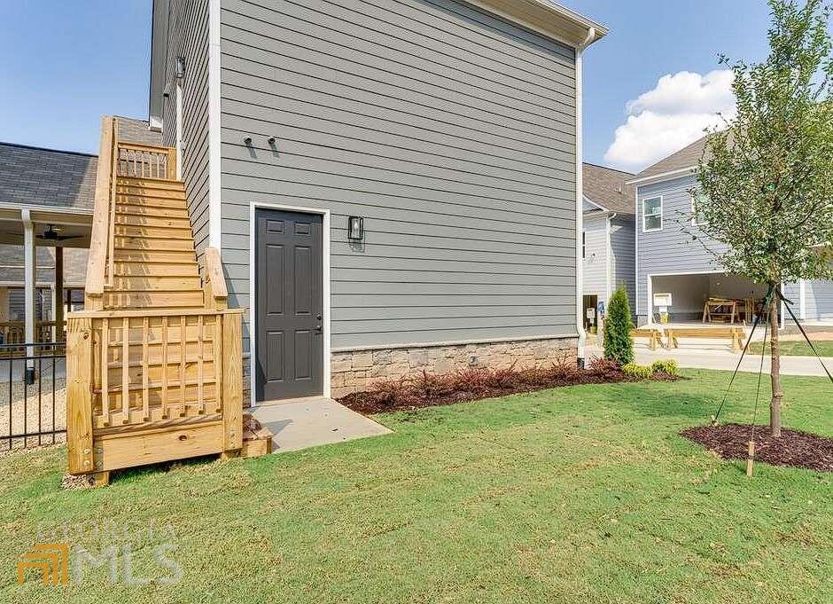 Primary Photo - 1817 Sanford Dr