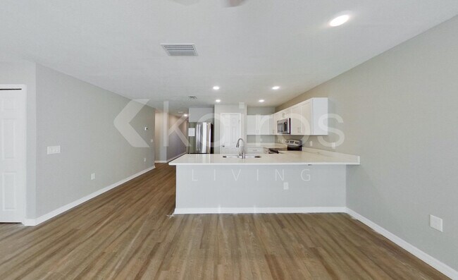 Building Photo - 8415 102nd Ave