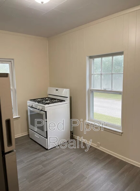 Foto del edificio - 810 E Shawnee St