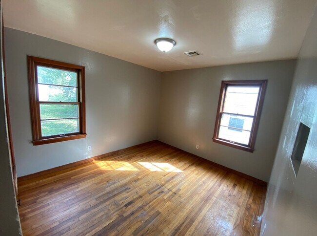 Foto del edificio - 4 Bedroom House Available in Midwest City