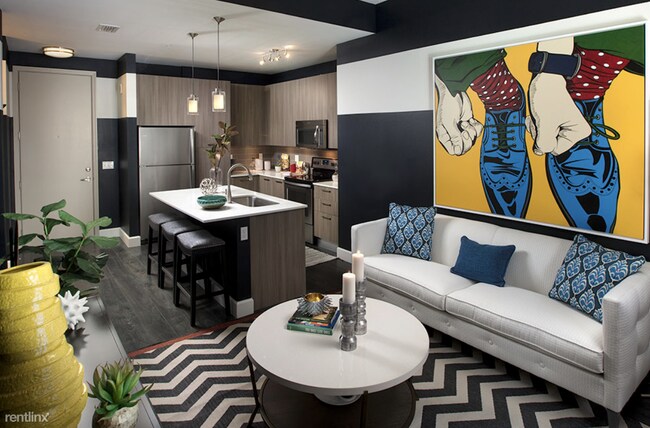 Foto del edificio - 8870 NW 36th St
