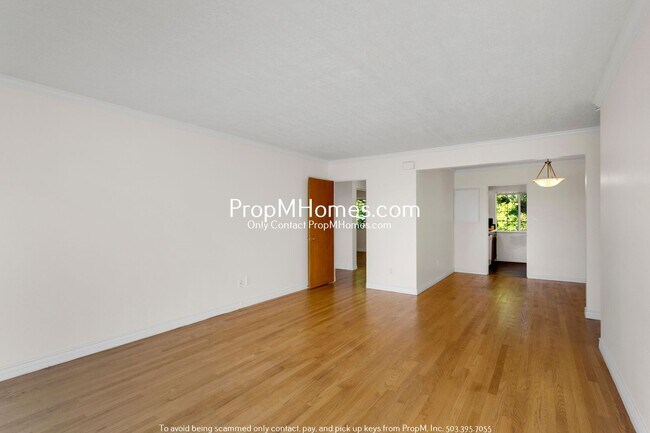 Building Photo - Cozy Two Bedroom Condo w/ Amazing Views!