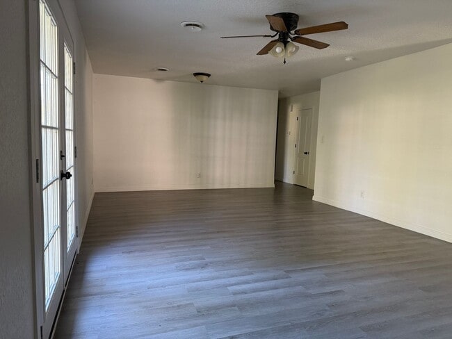 Building Photo - $1,900.00 MOVE-IN-SPECIAL