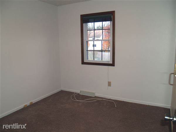 Building Photo - 2165 Winterset Dr