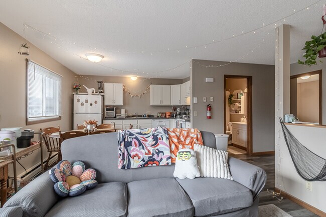 Foto del edificio - 202 Balcerzak Dr