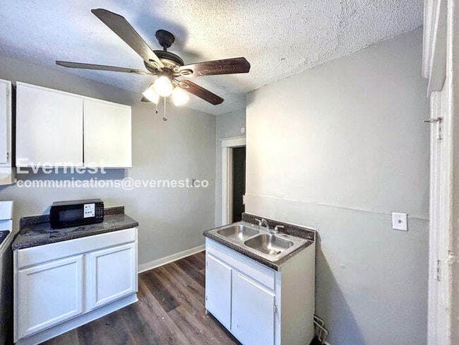 Foto del edificio - 180 Clark Pl