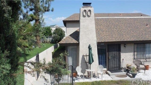 Primary Photo - 18369 Camino Bello