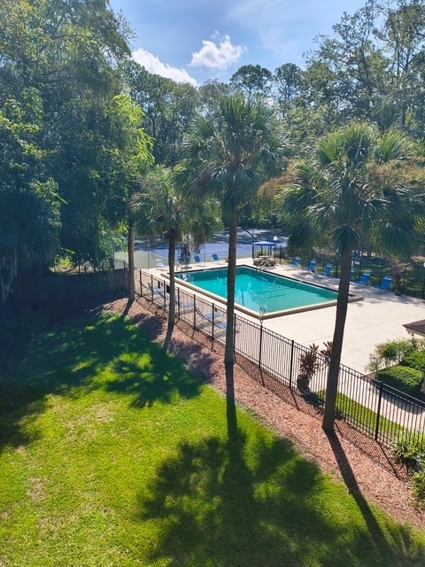 Piscina - Creekwood Apartments