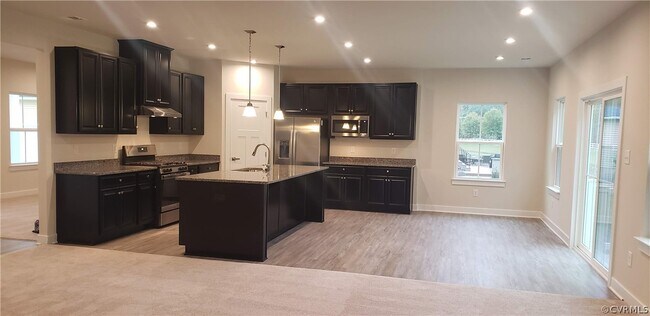 Foto del edificio - 12030 Rotunda Ln