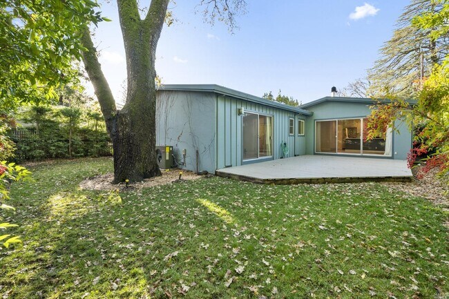 Foto del edificio - 22 Brennfleck Ave