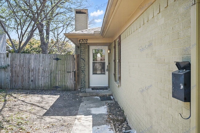 Building Photo - 4302 Segura Ct N