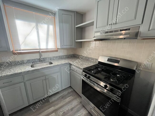 Foto del edificio - 16833 Brady St