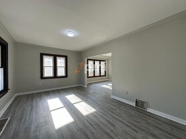 Foto del edificio - 1132 Drackert St