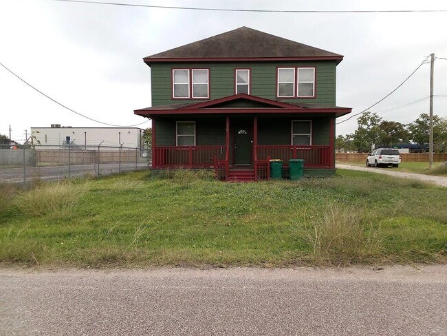 Foto del edificio - 110 Carolyn St