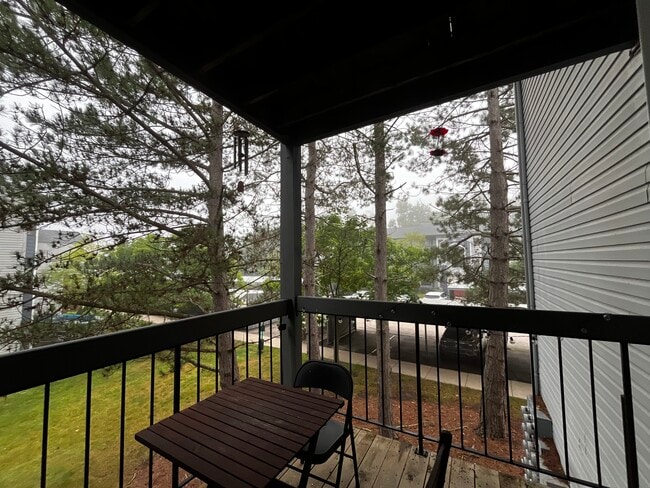 Building Photo - 155 Arbor Glen Dr