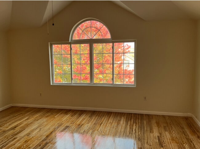 Foto del edificio - 36 Mersereau Ave