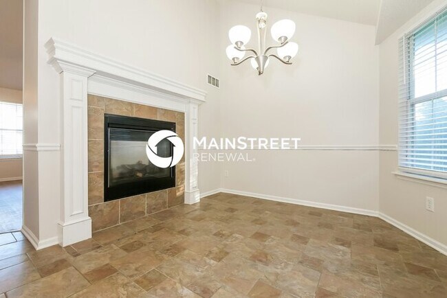 Building Photo - 3 Bedroom Pet-Friendly Home in BLUE SPRING...
