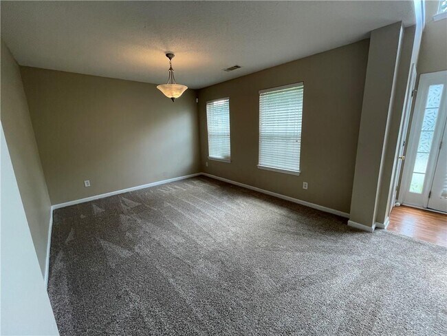 Foto del edificio - 2054 Mulberry Ln