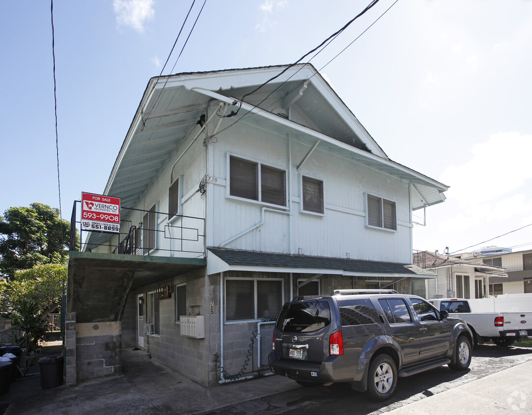 Primary Photo - 735 Alder St
