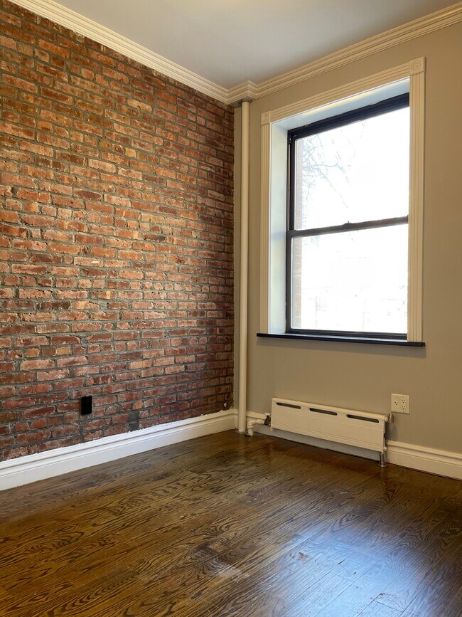 Foto del edificio - 250 E 33rd St