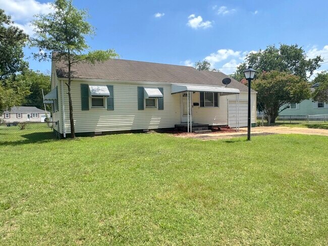 Building Photo - 3401 Pamlico Cir