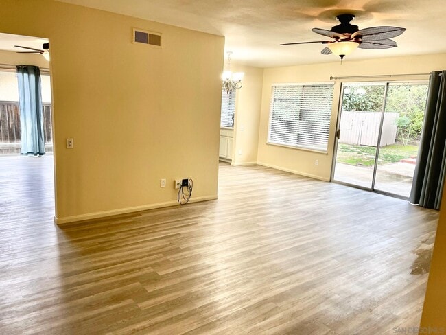 Building Photo - 11195 Madrigal St