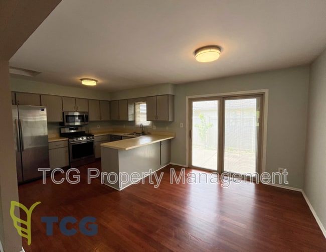 Building Photo - 1301 Briarcrest Drive