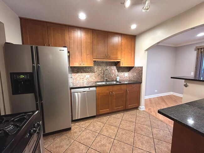 Building Photo - 734 Plum Tree Ct