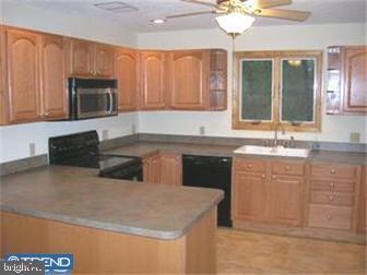 Building Photo - 756a Lakehurst Rd